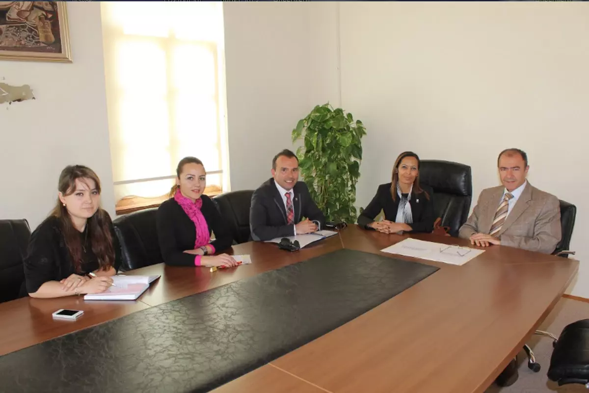 Urla'da 'Sağlıklı Kentleşme ve Nitelikli Yapılaşma' Protokolu İmzalandı