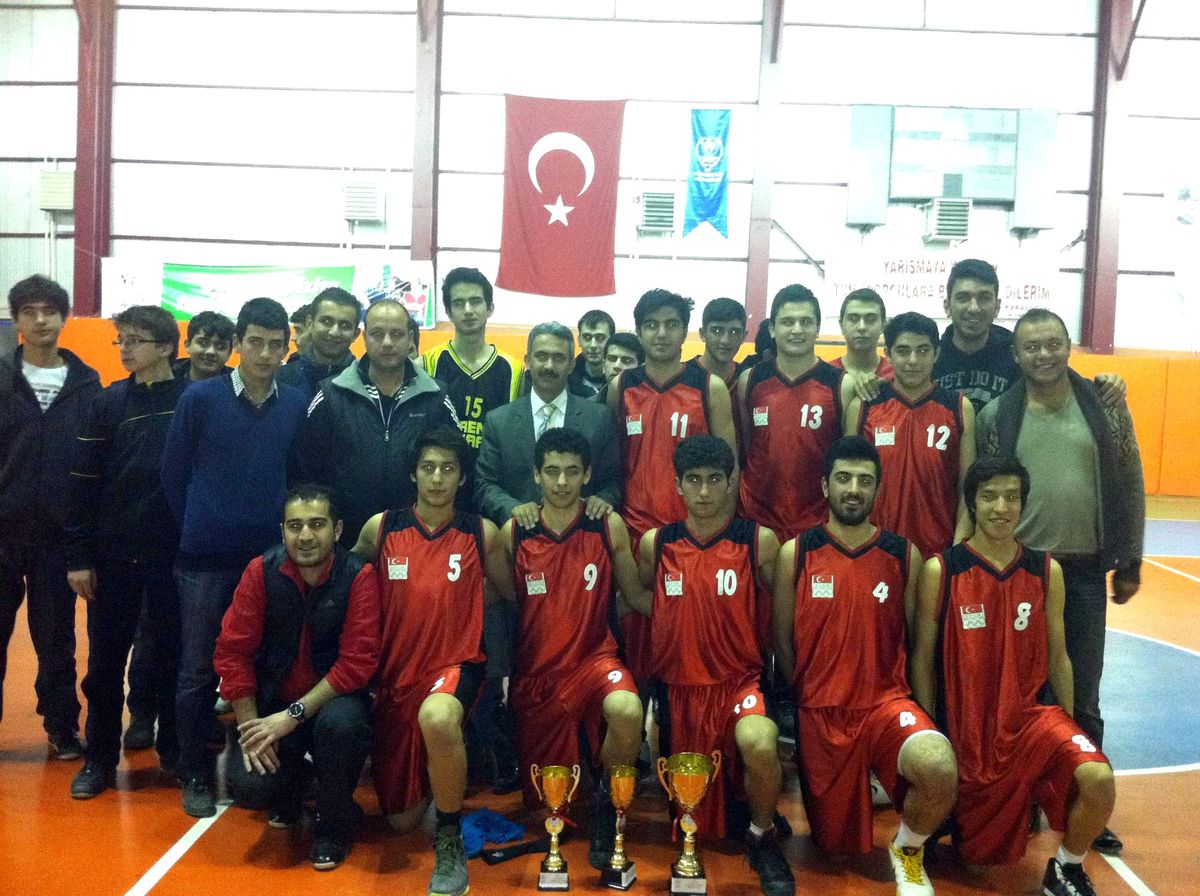 Van\'da Kulüpler Arası Gençler Basketbol Müsabakası