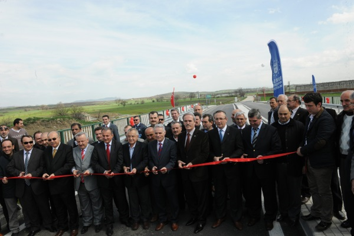 Yolçatı Köprüsü Trafiğe Açıldı
