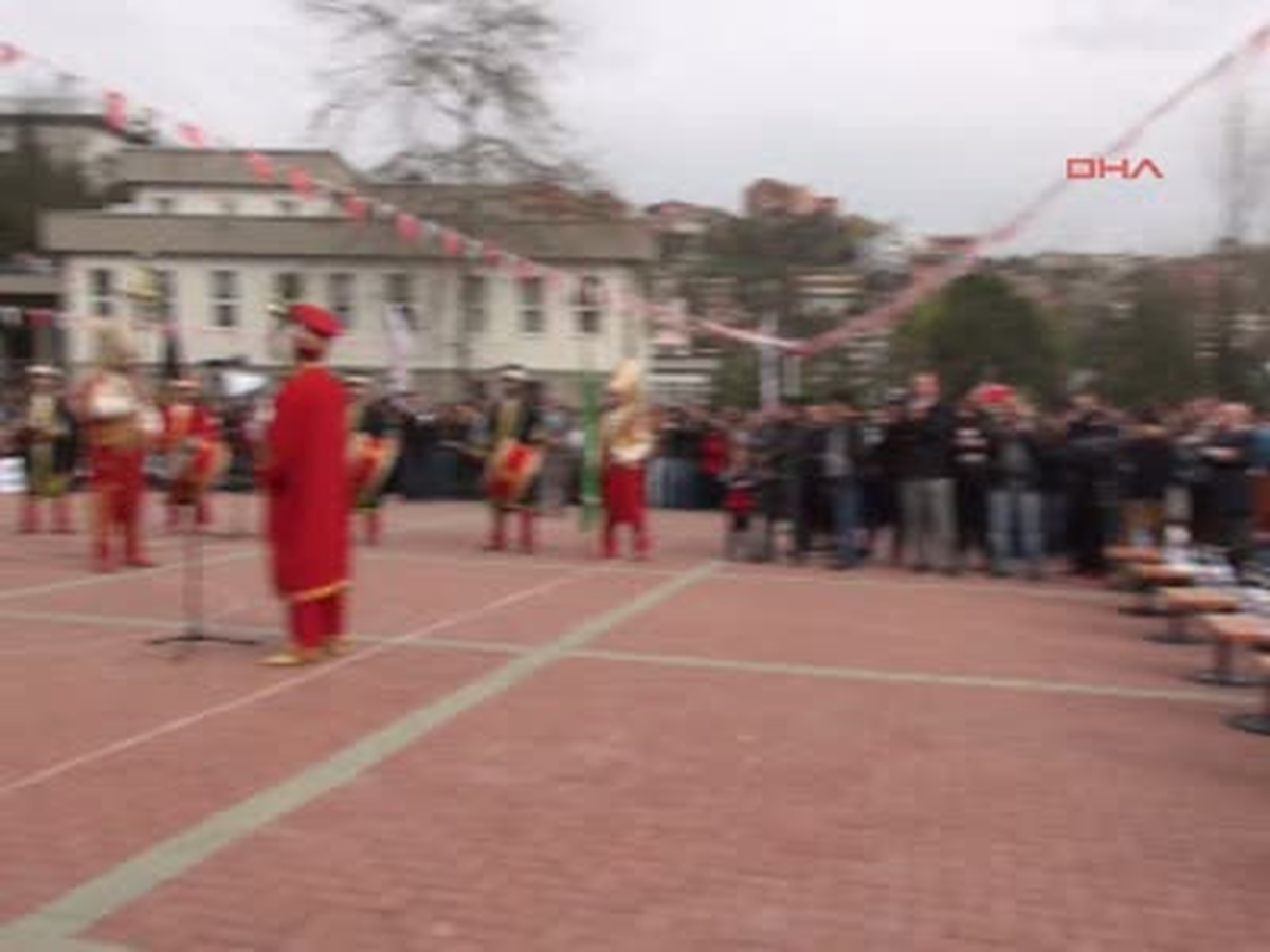 Zonguldak Bülent Ecevit Üniversitesi\'nde Nevruz Coşkusu Bülent Ecevit Üniversitesi\'nde Nevruz...