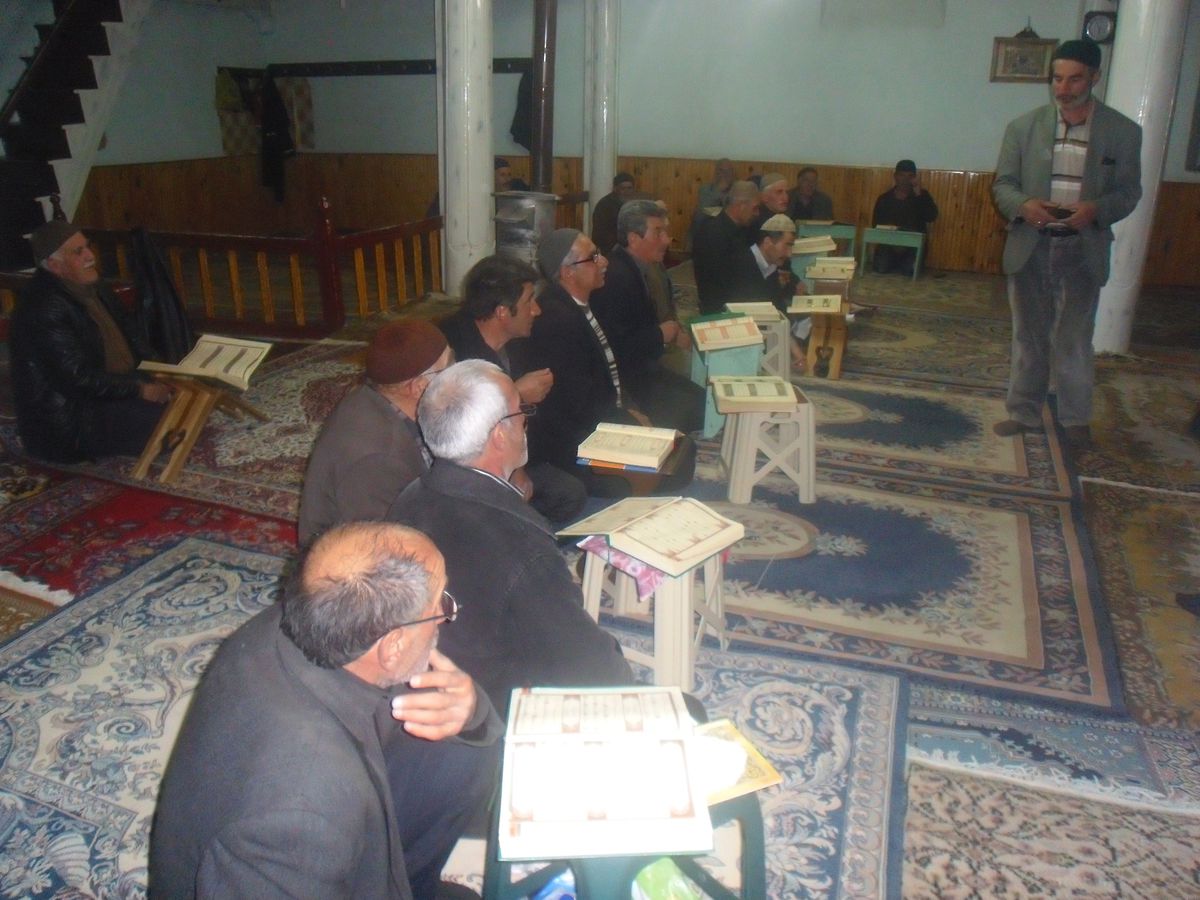 50 Yaşından Sonra Kur\'an-I Kerim Öğrendiler