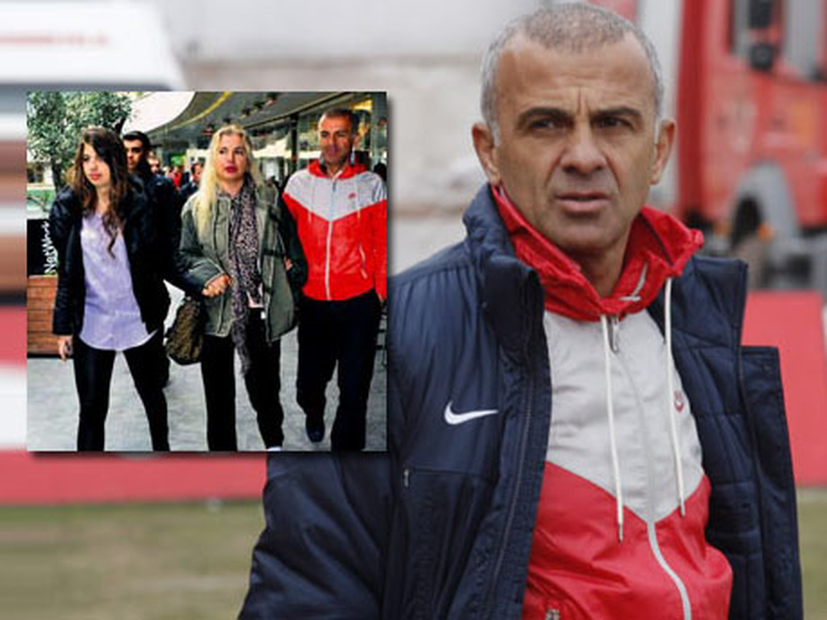 Ailece Yemek Yiyip Film İzlediler
