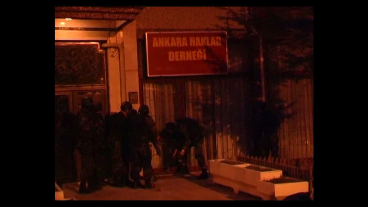 Ankara\'daki Şafak Operasyonu Polis Kameralarına Yansıdı
