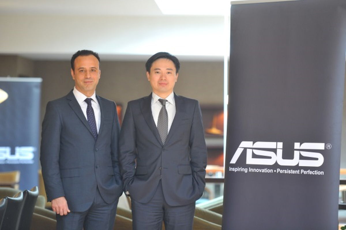 ASUS herr Yıl %25 Büyüyor