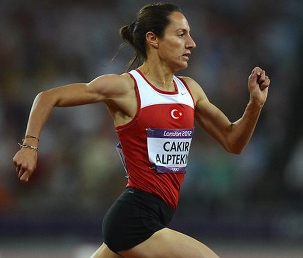Federasyon: Aslı Çakır Alptekin Temiz