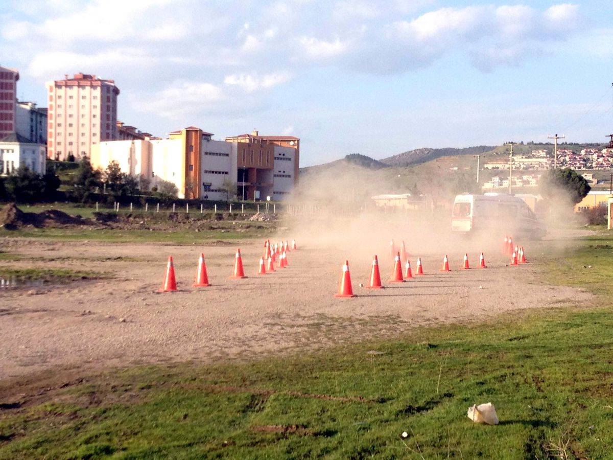 Balıkesir 112 Ekipleri Sürüş Eğitimi Yaptı
