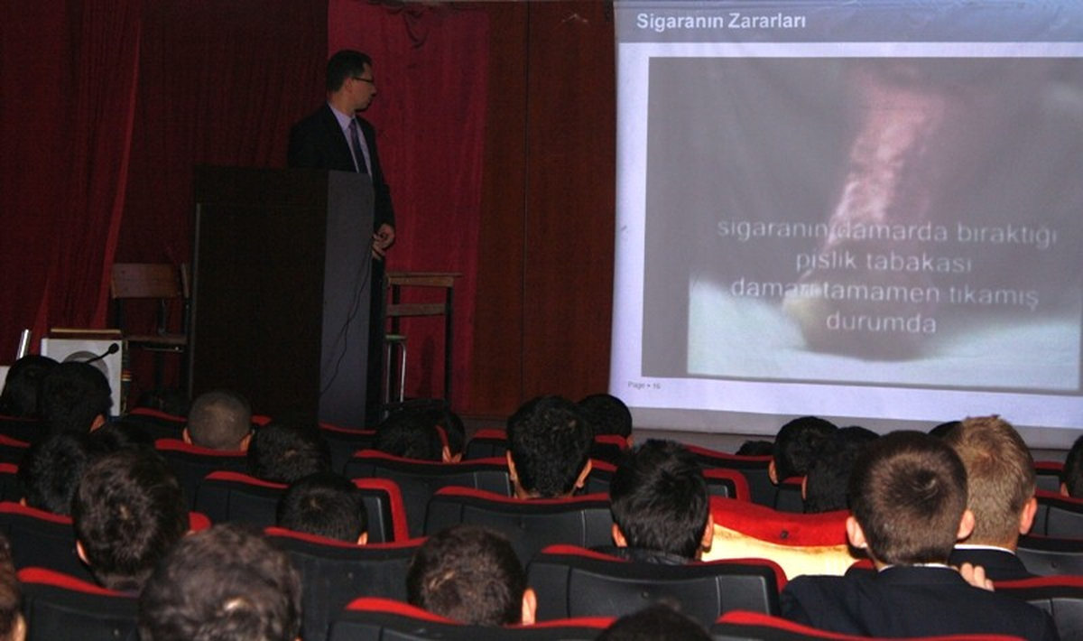Batman Anadolu İHL\'de Bağımlılık Semineri Verildi
