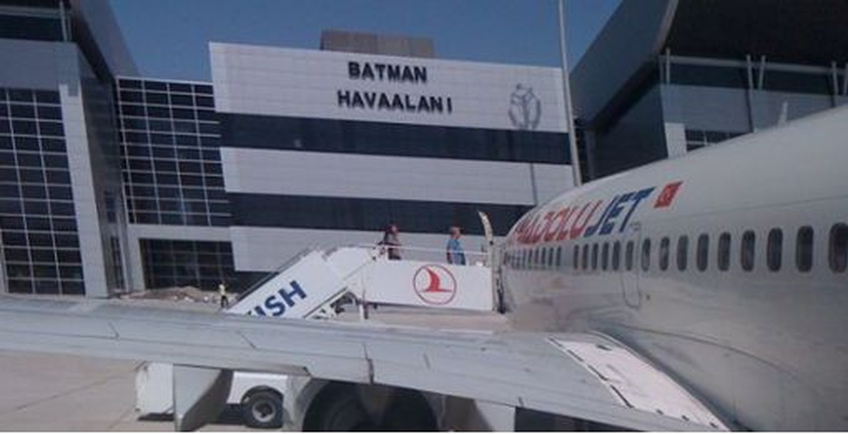 Batman\'dan İzmir ve Antalya\'ya Uçak Seferi