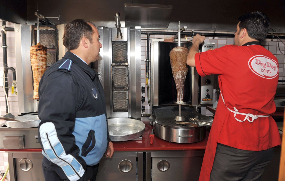 Bozüyük\'te Lokantalar ve Hazır Yemek Salonları Denetlendi