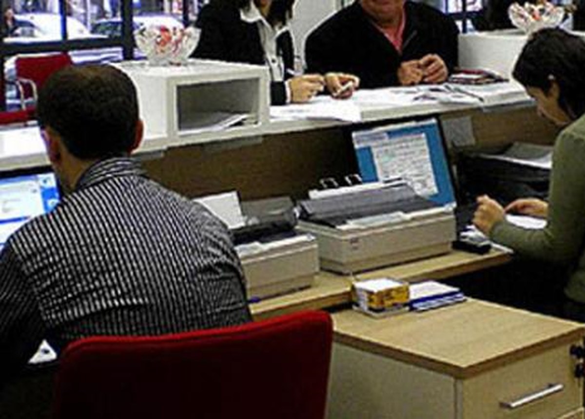 Devlet 2012\'de 116 Bin 320 Kişiye İş Verdi
