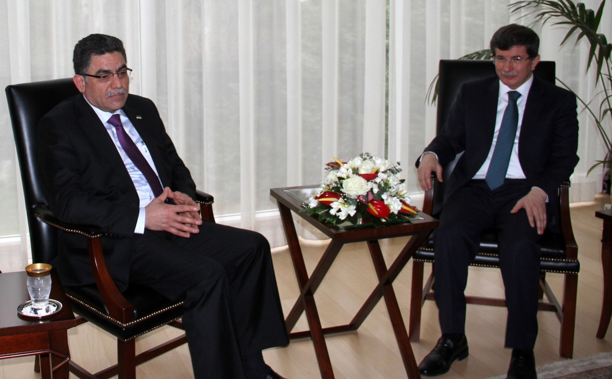 Dışişleri Bakanı Davutoğlu, Suriye Geçici Hükümeti Başbakanı Hitto ile Görüştü