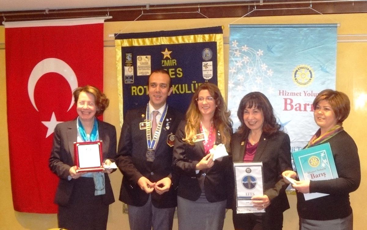 Efes Rotary\'den Spina Bifida Derneği\'ne Teşekkür
