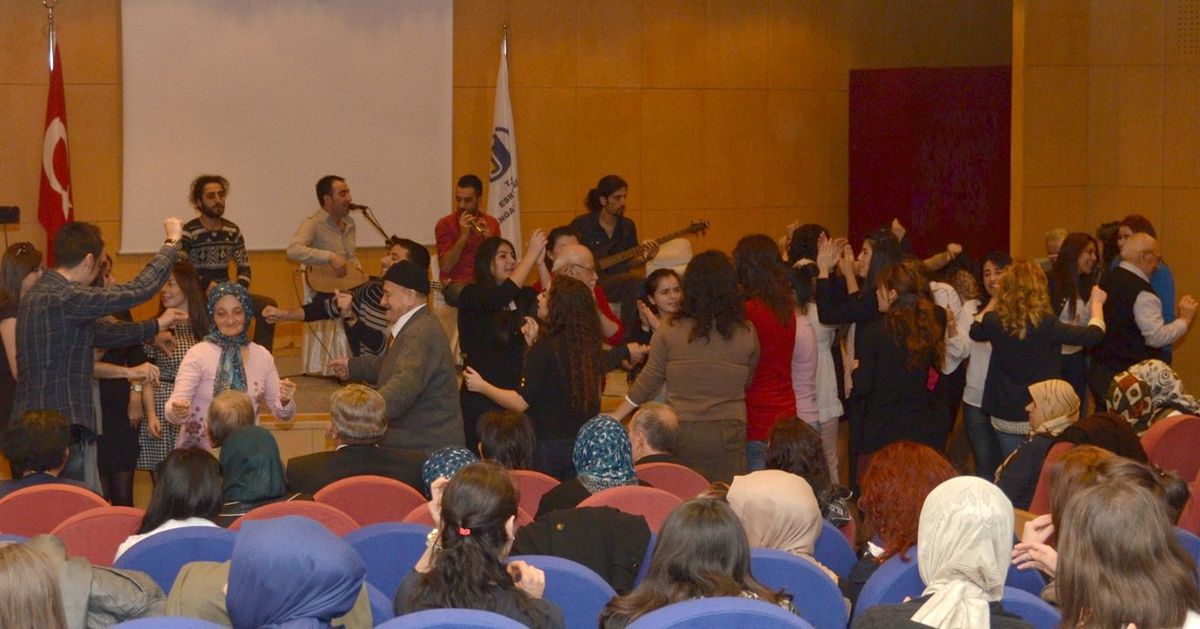 Esogü\'den Yaşlılara Müzik Ziyafeti