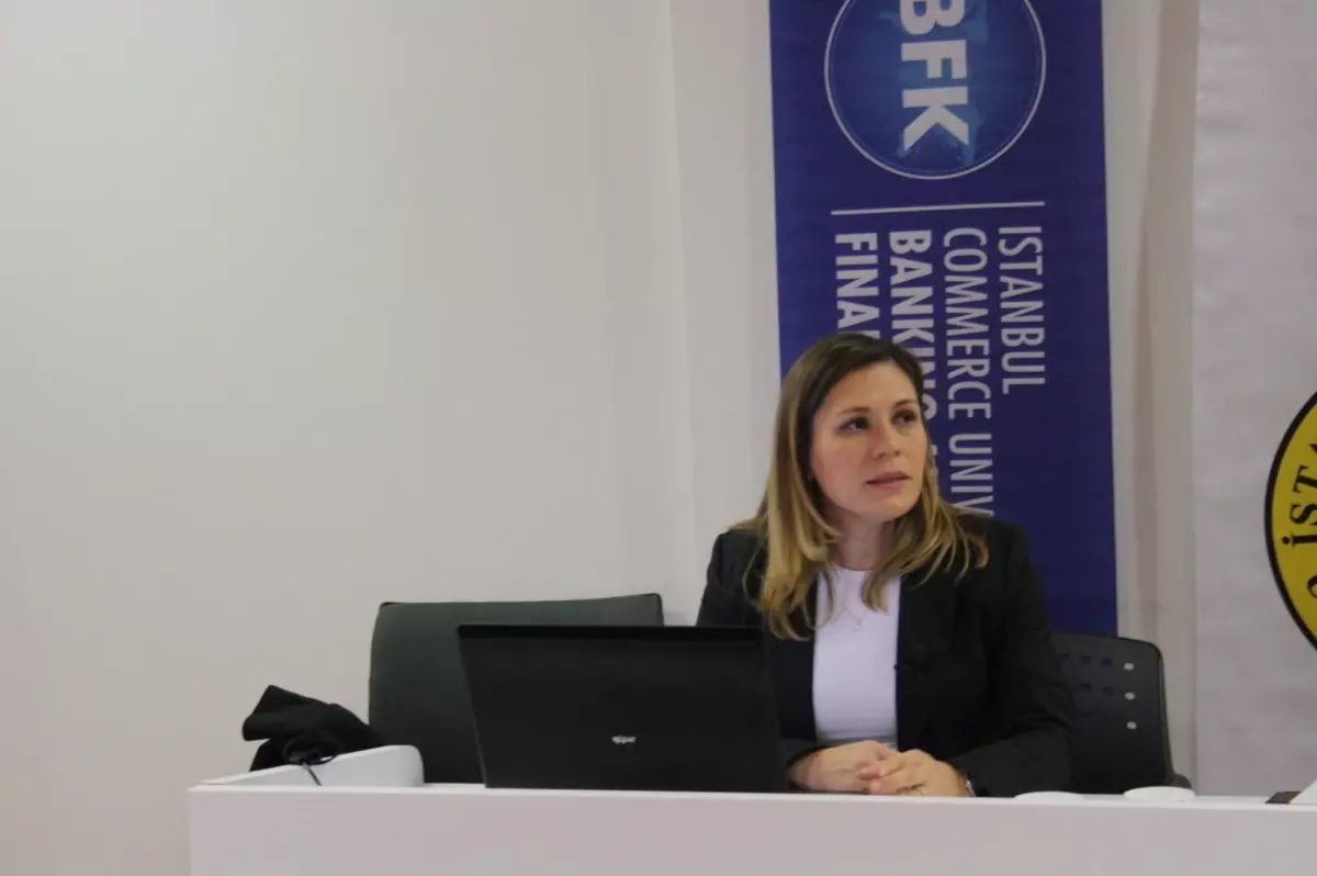 Fitch Ratings Türkiye Direktörü Üstay, Aa Finans Masası\'na Konuk Oldu Açıklaması