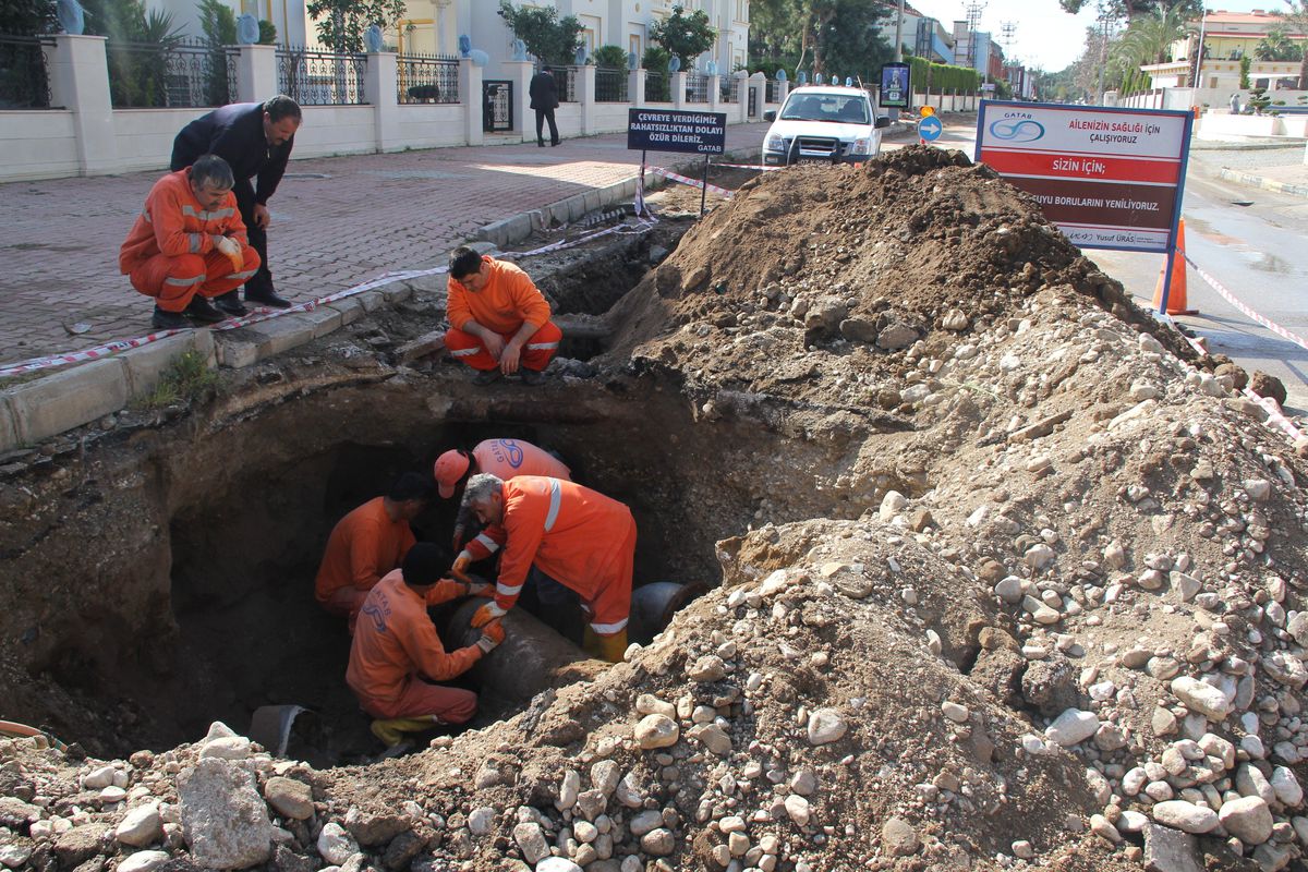 Gatab Beldibi\'nde İçme ve Kullanma Suyu Hattını Yenileniyor
