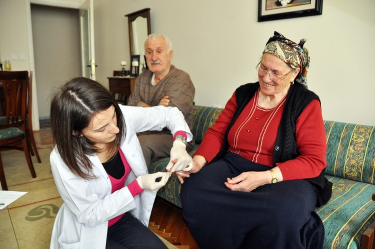 Gölbaşı\'nda Yaşlılara Ücretsiz Sağlık Taraması