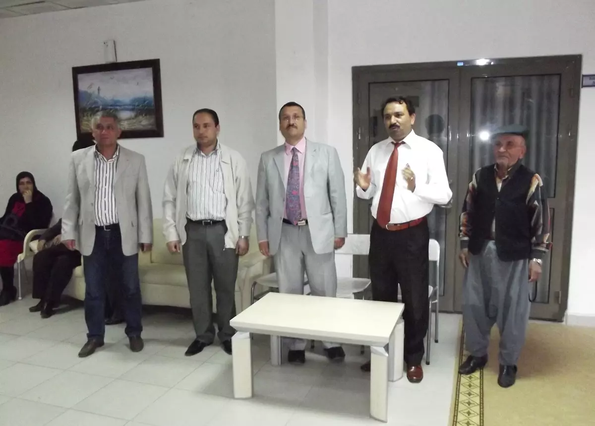 Gönül Elçileri Huzurevini Ziyaret Etti