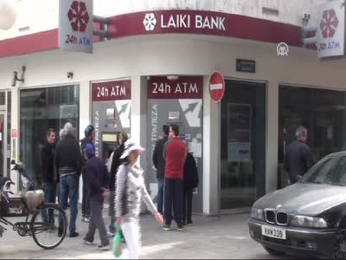 Güney Kıbrıs\'ın Parası Bitti