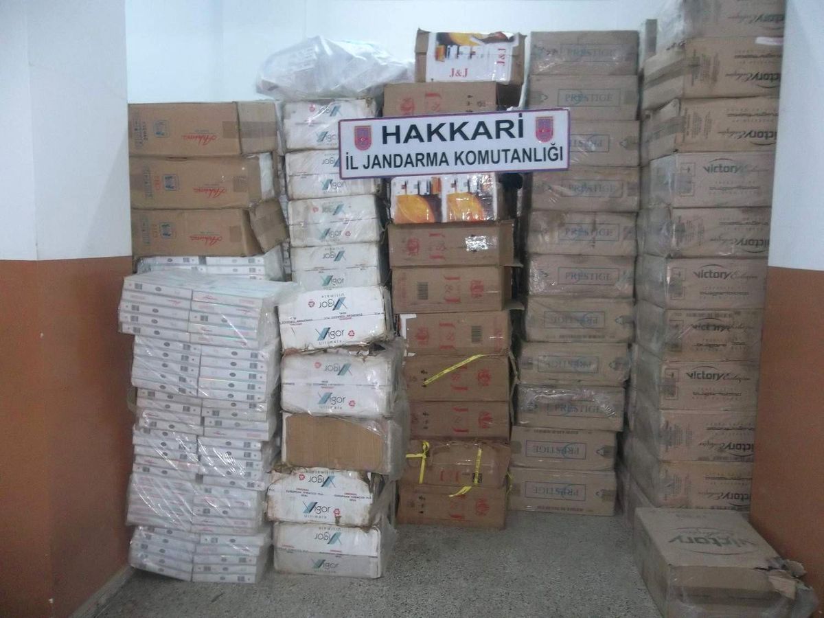 Hakkari\'de 120 Bin Karton Kaçak Sigara Ele Geçirildi