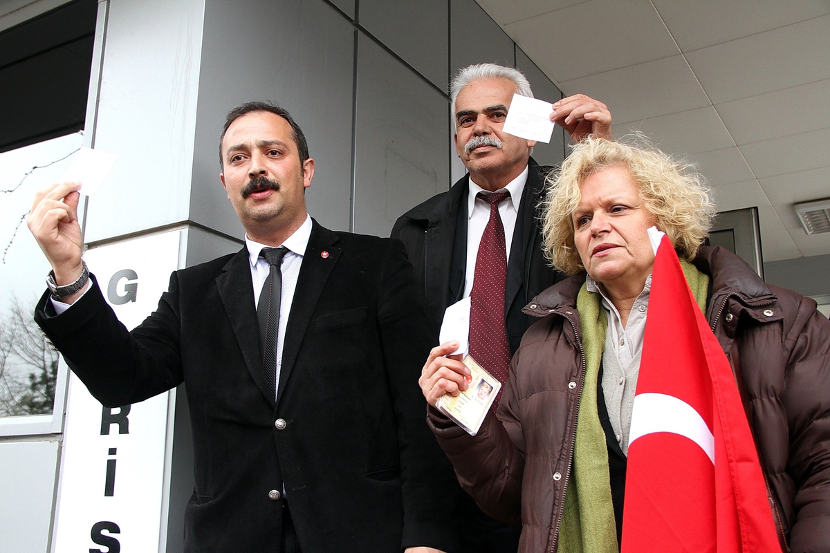 İşçi Parti\'lilerden HSYK Önünde "Ergenekon" Protestosu