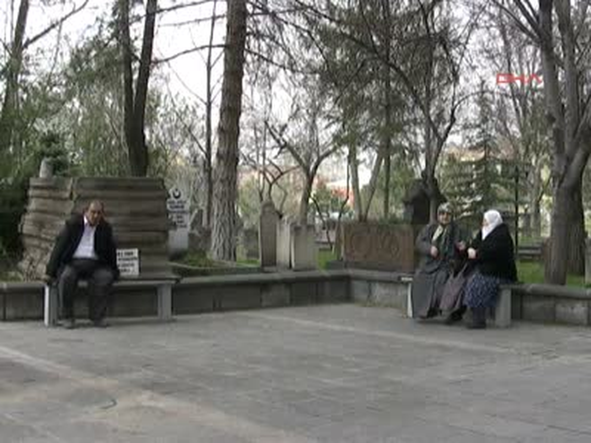 Kayseri Ygs Öncesi Türbeye Akın