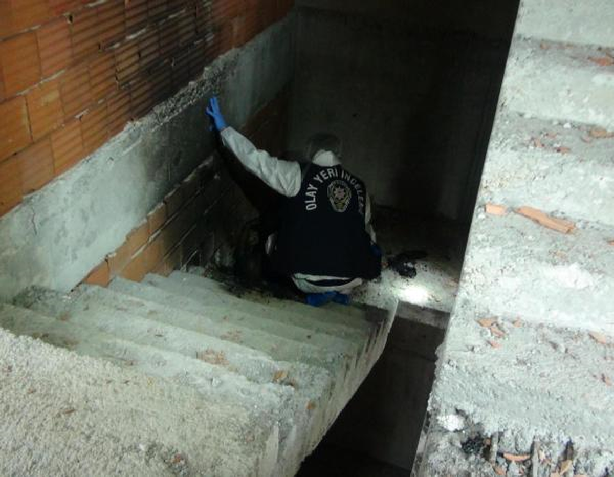 Konya'da İnşaatta Yanmış Erkek Cesedi Bulundu