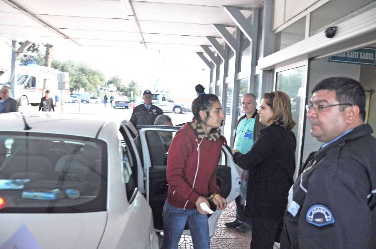 Kozan\'daki Cinayetle İlgili 2 Kişi Tutuklandı