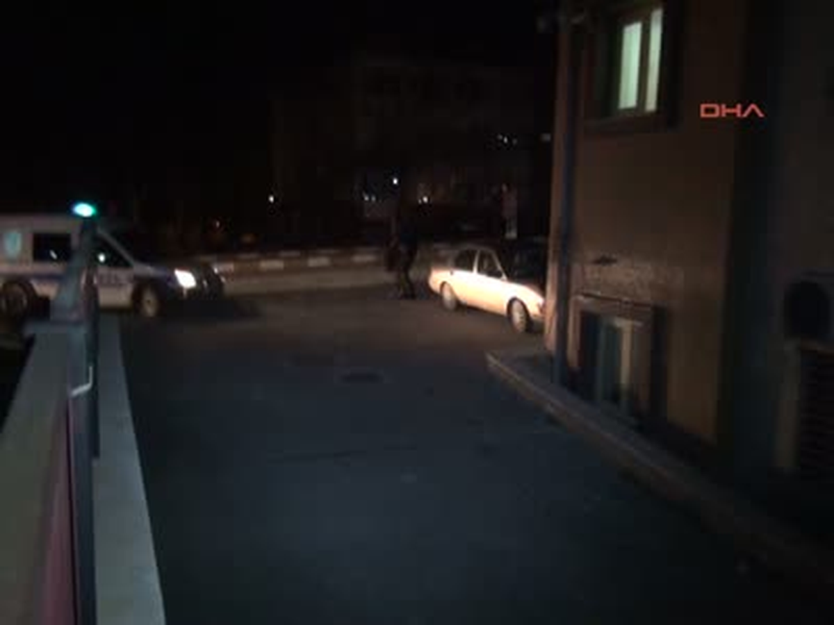 Kütahya Otomobilde Av Tüfeğiyle Vurularak Öldürülmüş Çıplak Kadın Cesedi Bulundu Otomobilde Av...