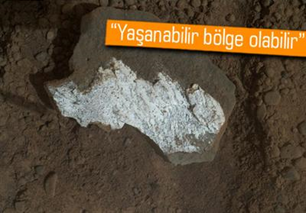 Mars\'ta Taşın İçinde Su Bulundu
