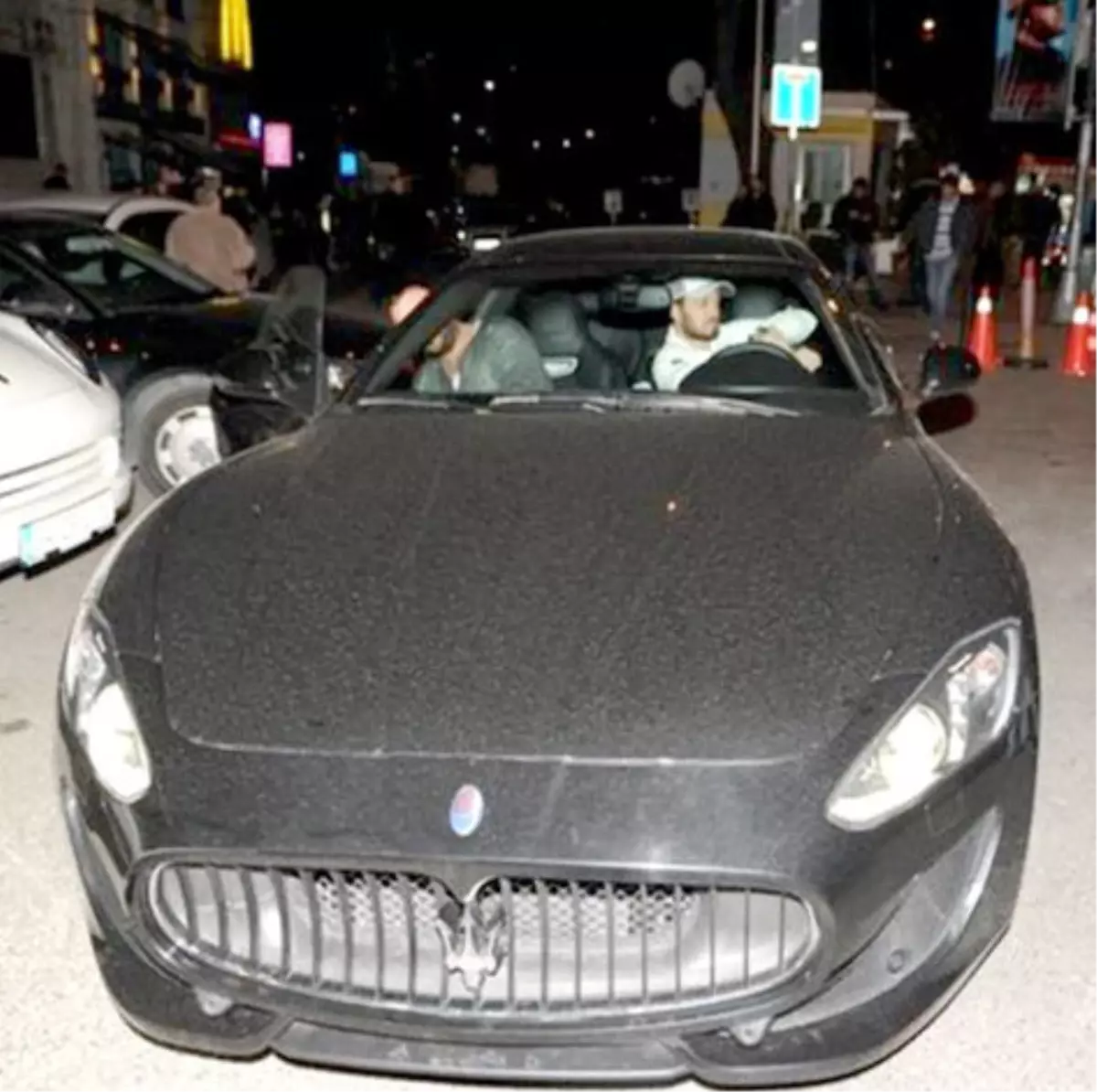 Murat Boz\'un 600 Bin TL\'lik Arabası