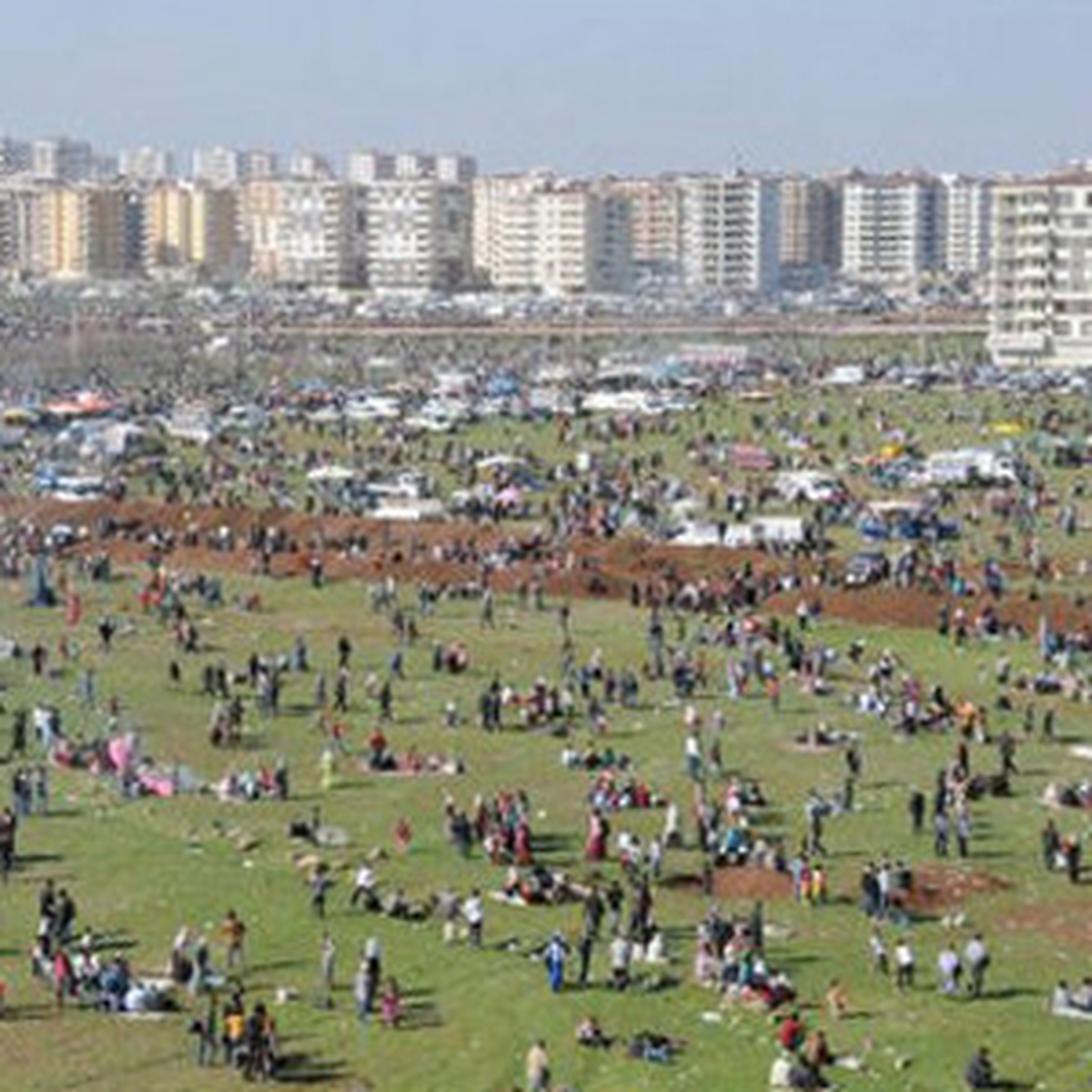 Nevruz\'da 2 Bin Çocuk Kayboldu