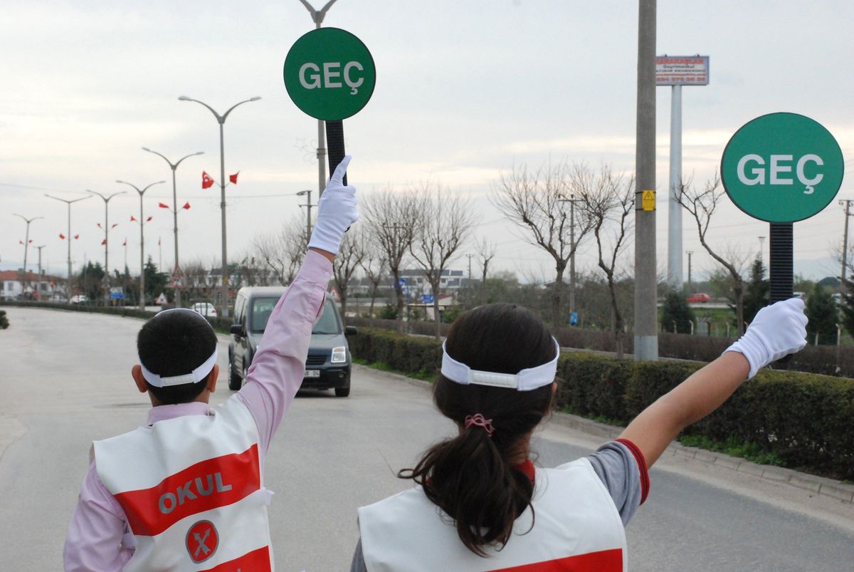 Okul Geçit Görevlileri İş Başında