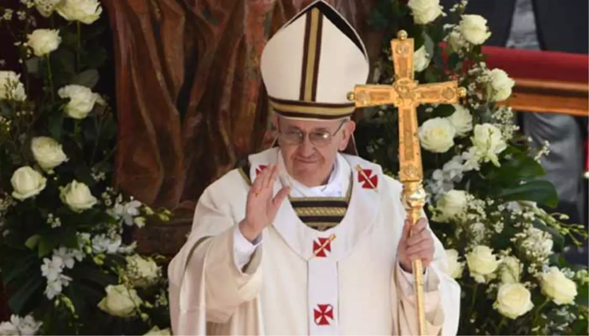 Papa Franciscus'tan Tüm Dinlerle Diyalog Mesajı