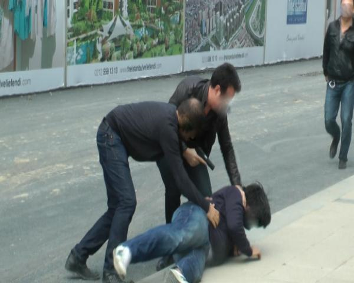 Polis Kamerasından Uyuşturucu Operasyonu