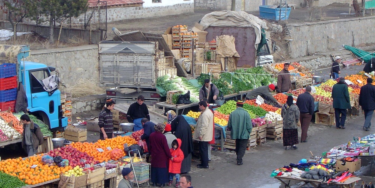 Sorgun Belediyesi Kapalı Sebze Pazarı Yapacak