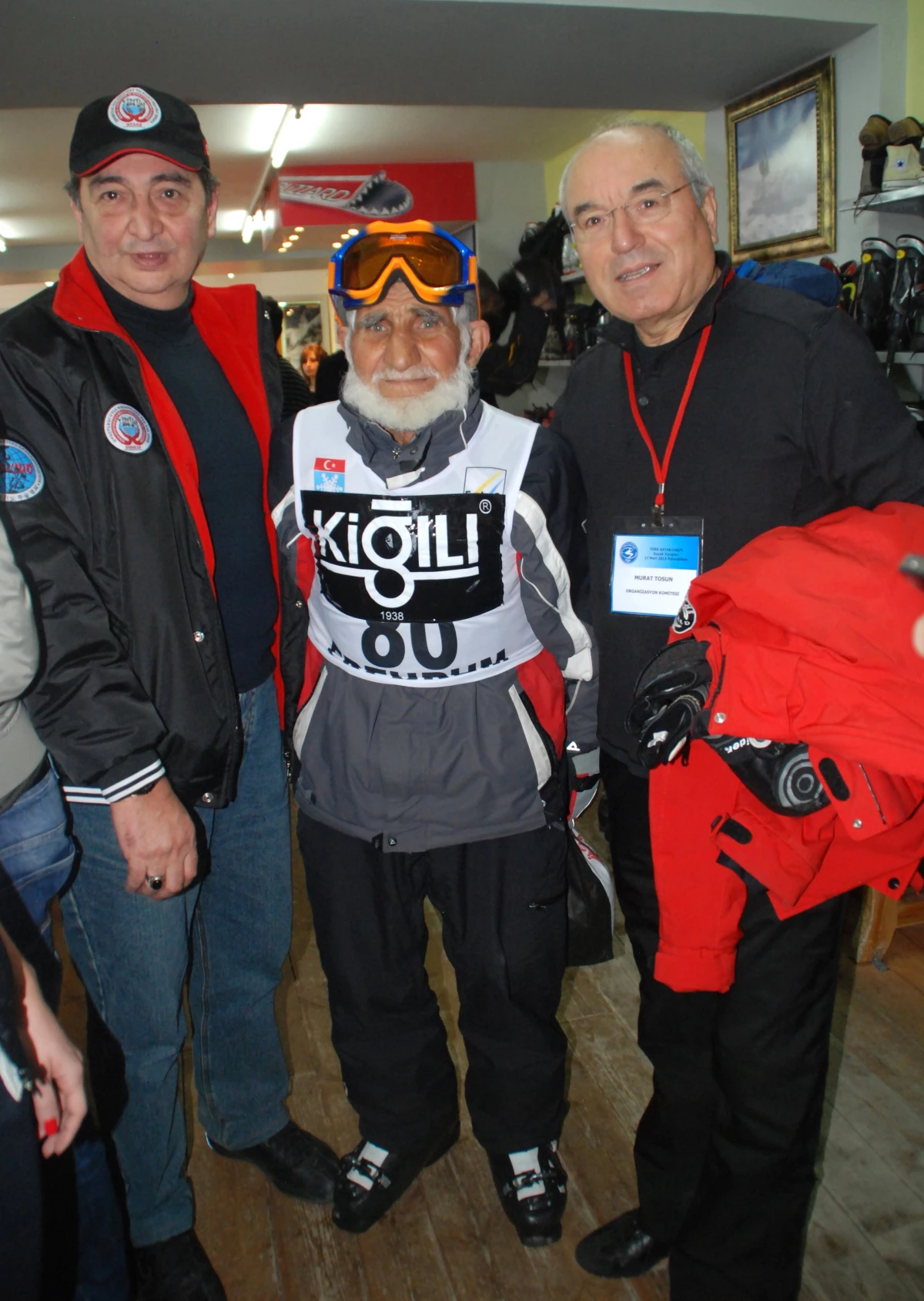 \'Türkiye Çocuklar ve Veteranlar, 7 Den 70\'e Kayak Şampiyonası\' Palandöken\'de Yapıldı