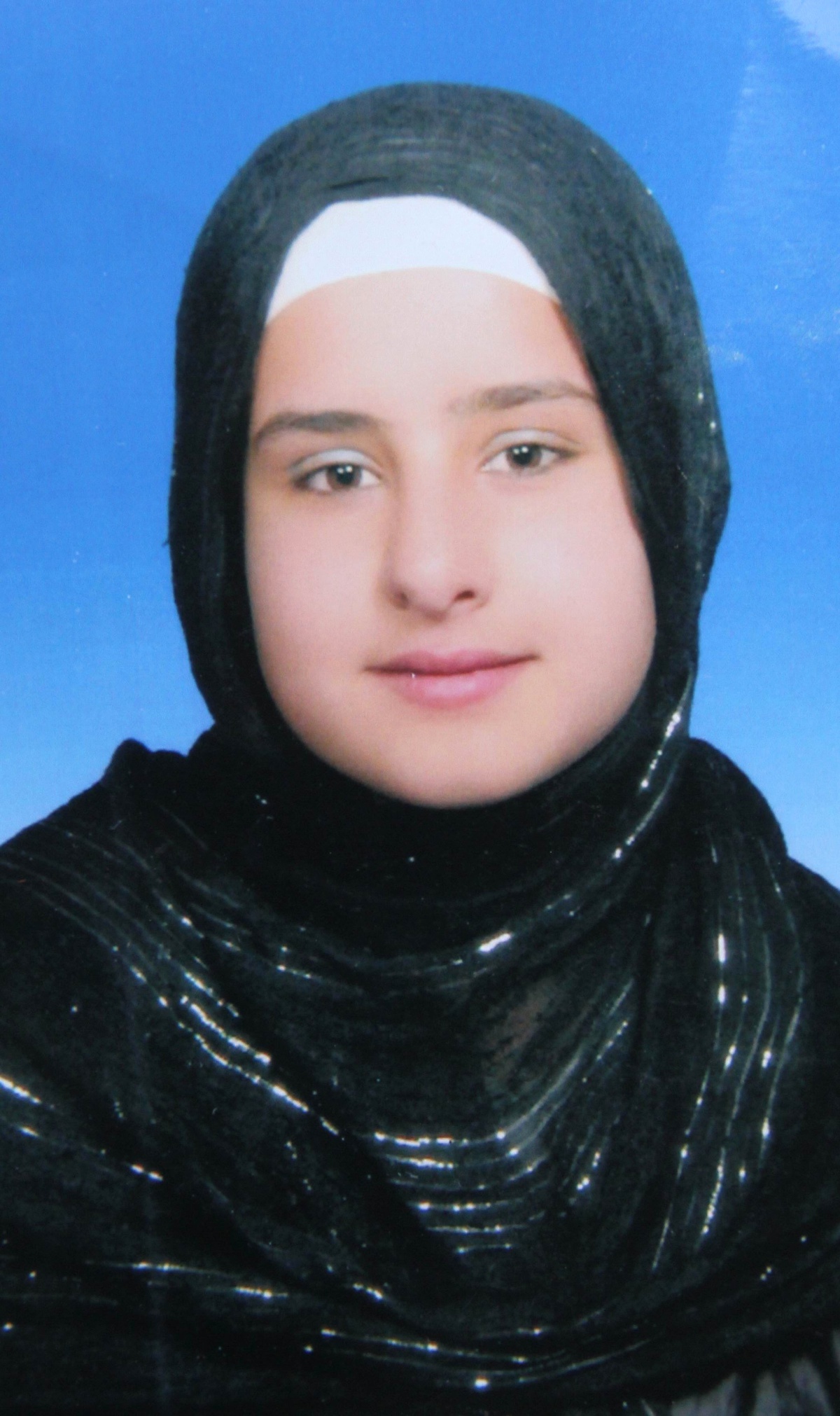 14 Yaşındaki Kızdan Haber Alınamıyor