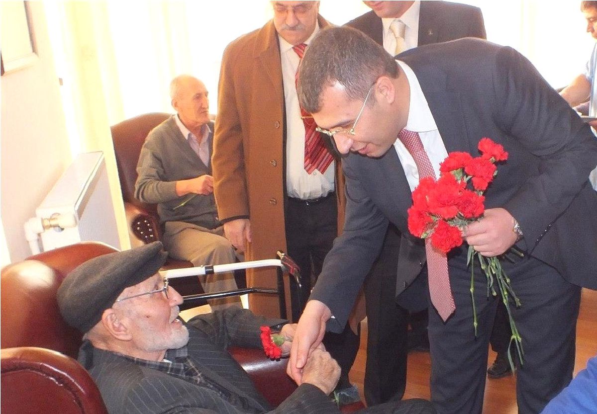 AK Parti Çankaya İlçe Başkanı Yılmaz\'ın Yaşlılar Haftası Mesajı