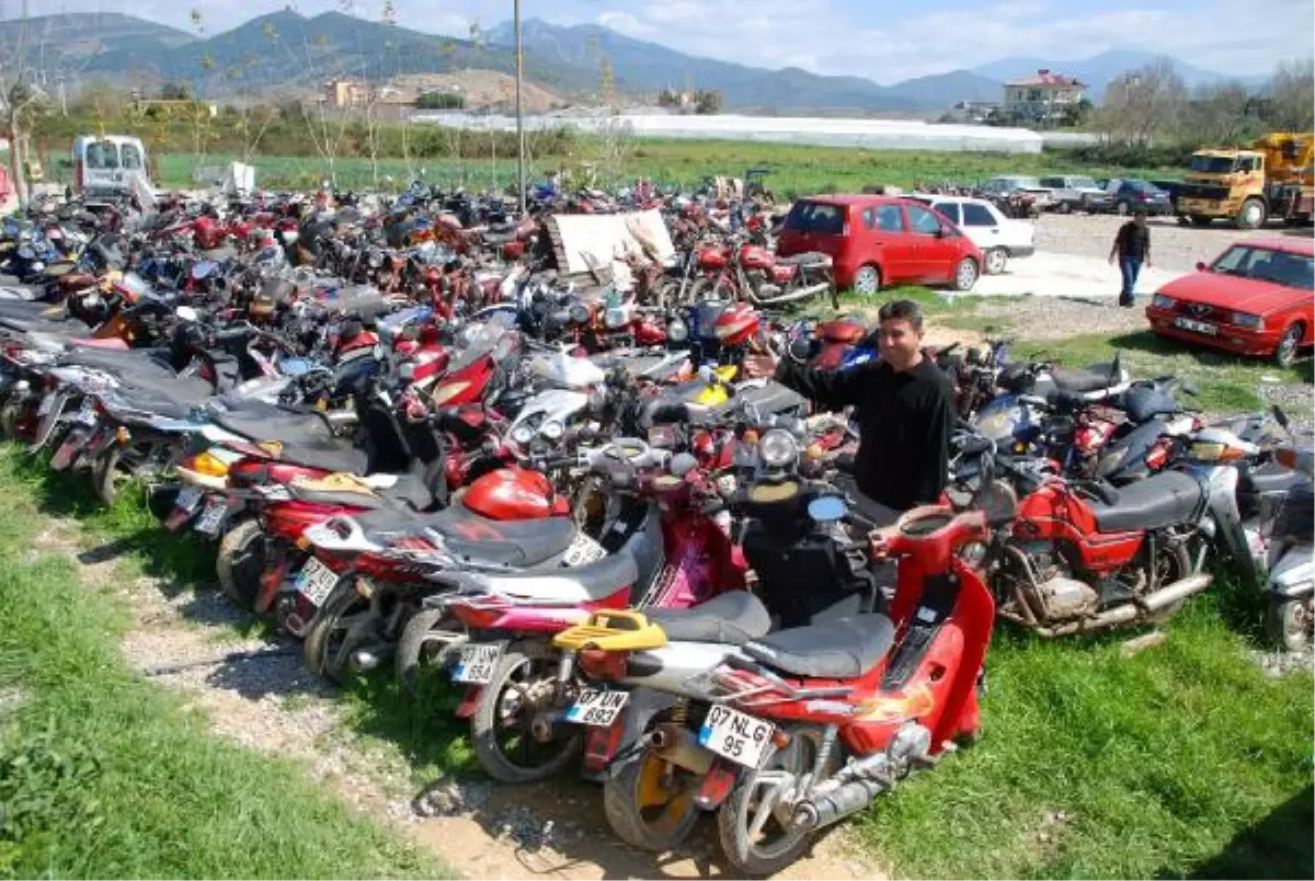 Servis Sürücülerine İlk Yardım Semineri Verildi