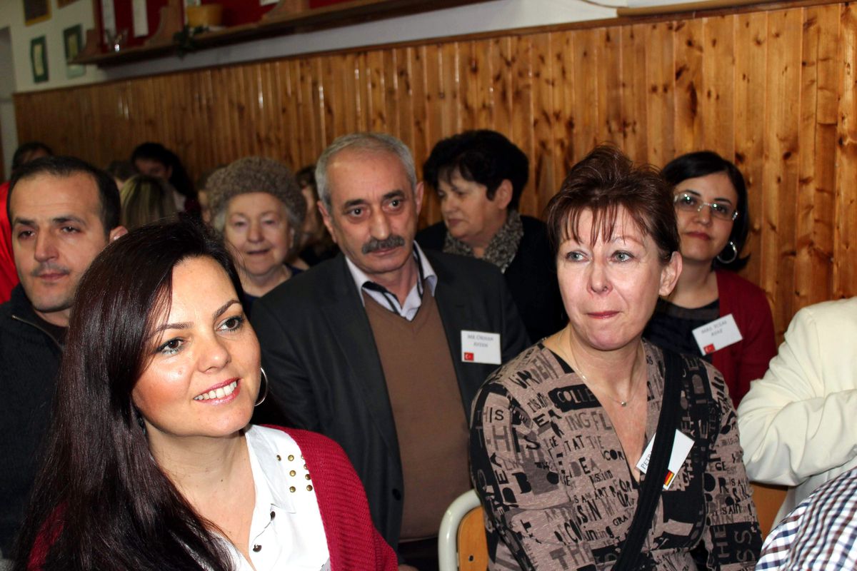Avrupa\'da Türk Geleneklerini Tanıttılar
