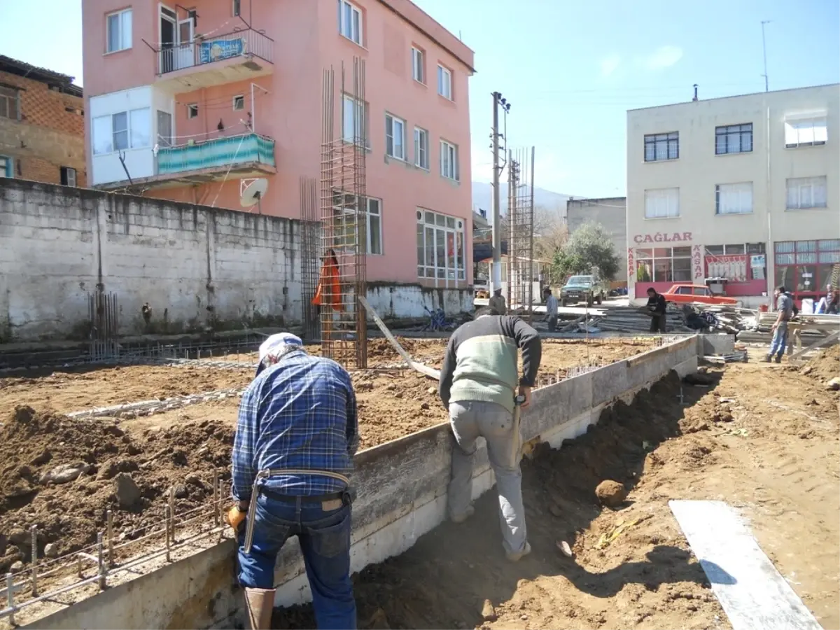 Beydağ Otogarı\'nda Çalışmalar Tam Gaz