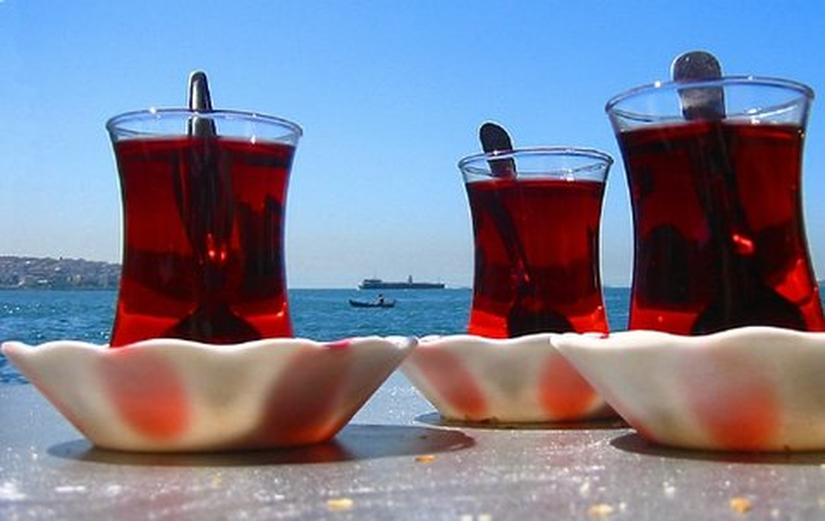Çok Çay İçmekten Hasta Oldu