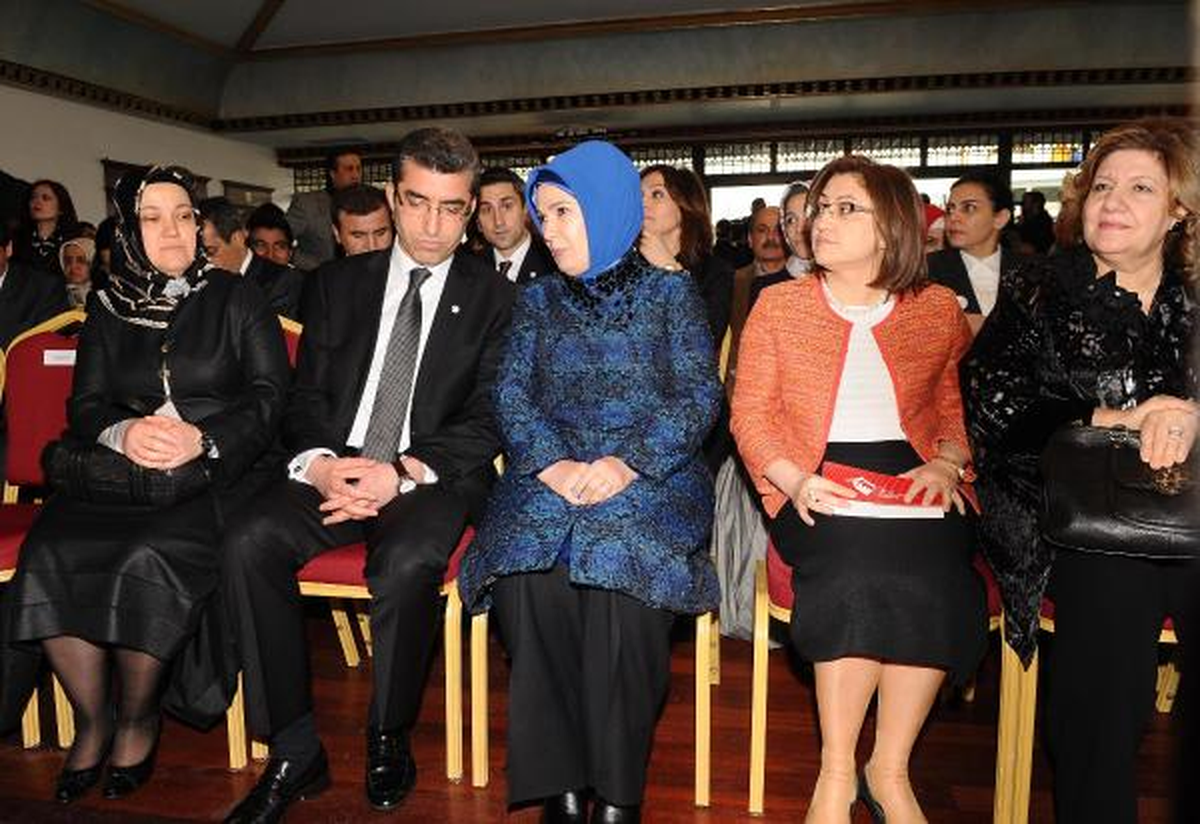 Emine Erdoğan\'dan Yeşilay\'a Destek