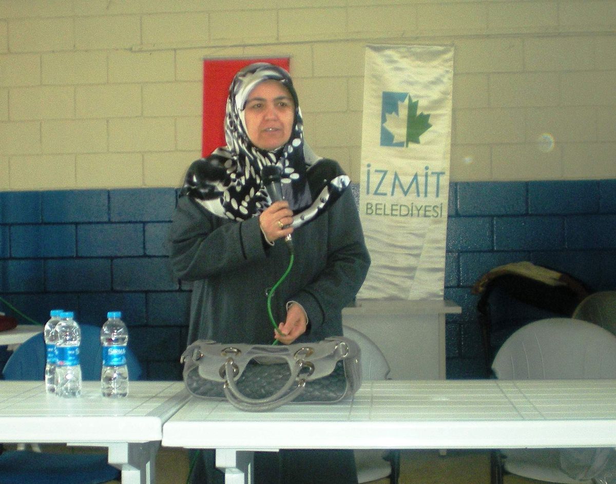 İzmit Belediyesi\'nden, \'Ailede Sevgi\' Semineri