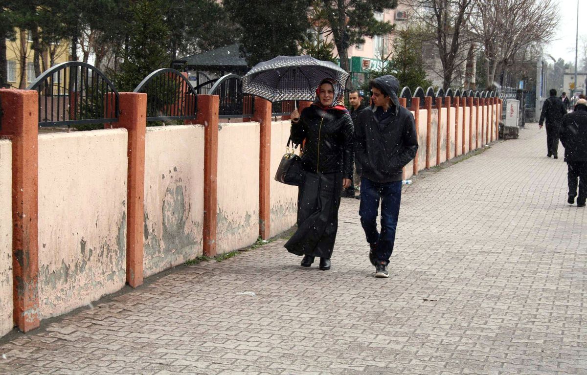 Kayseri\'de Kar Yağışı