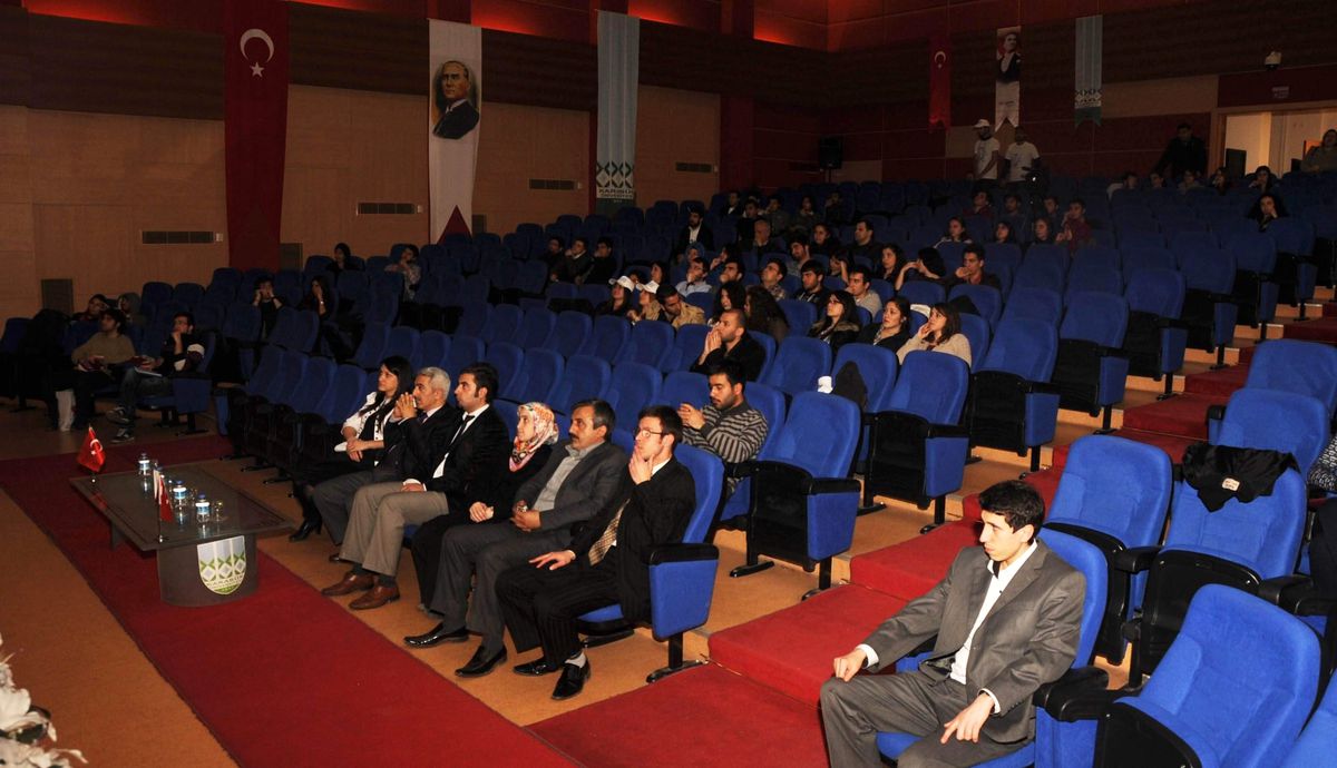 Kbü\'de "Engelli Gençlerle Hayata Bakış" Projesi