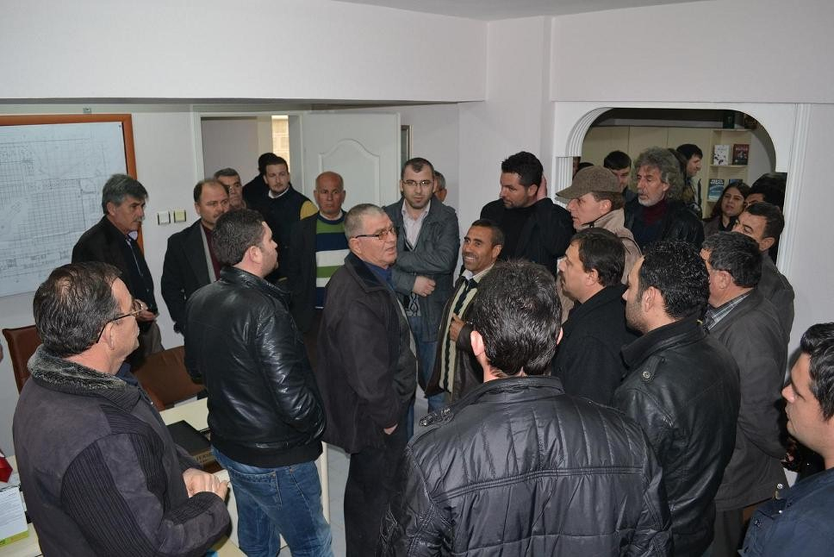 Keşan\'da Geçici Pazaryeri Dükkanlarının Kurası Çekildi
