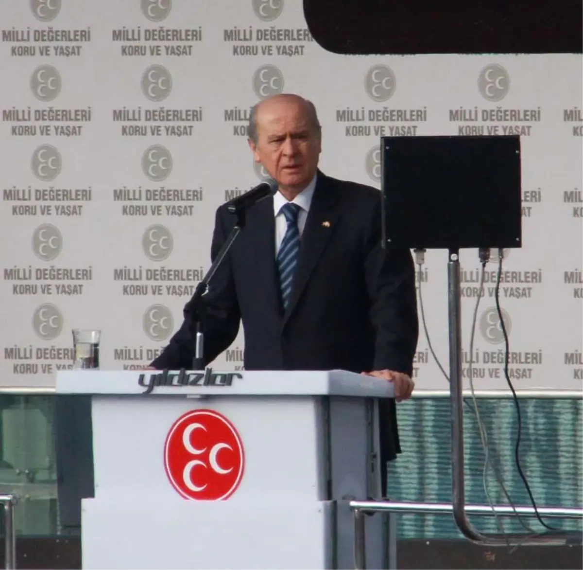 Mhp Lideri Bahçeli: İmralı\'ya, Urganı Boğazına Geçirmek İçin Gideriz