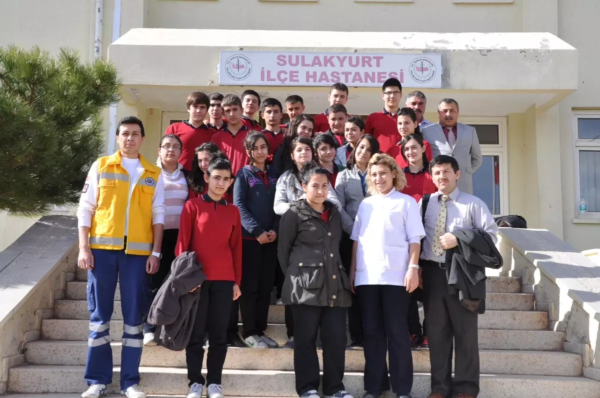 Öğrenciler Hastanede Eğitim Gördüler