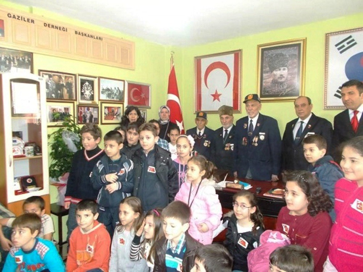 Öğrencilerden Gazilere Ziyaret